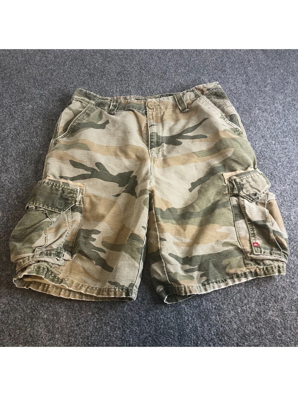 Quiksilver Camo Cargo Shorts Mens 33 Linen Blend Faded Distressed Y2K Skater